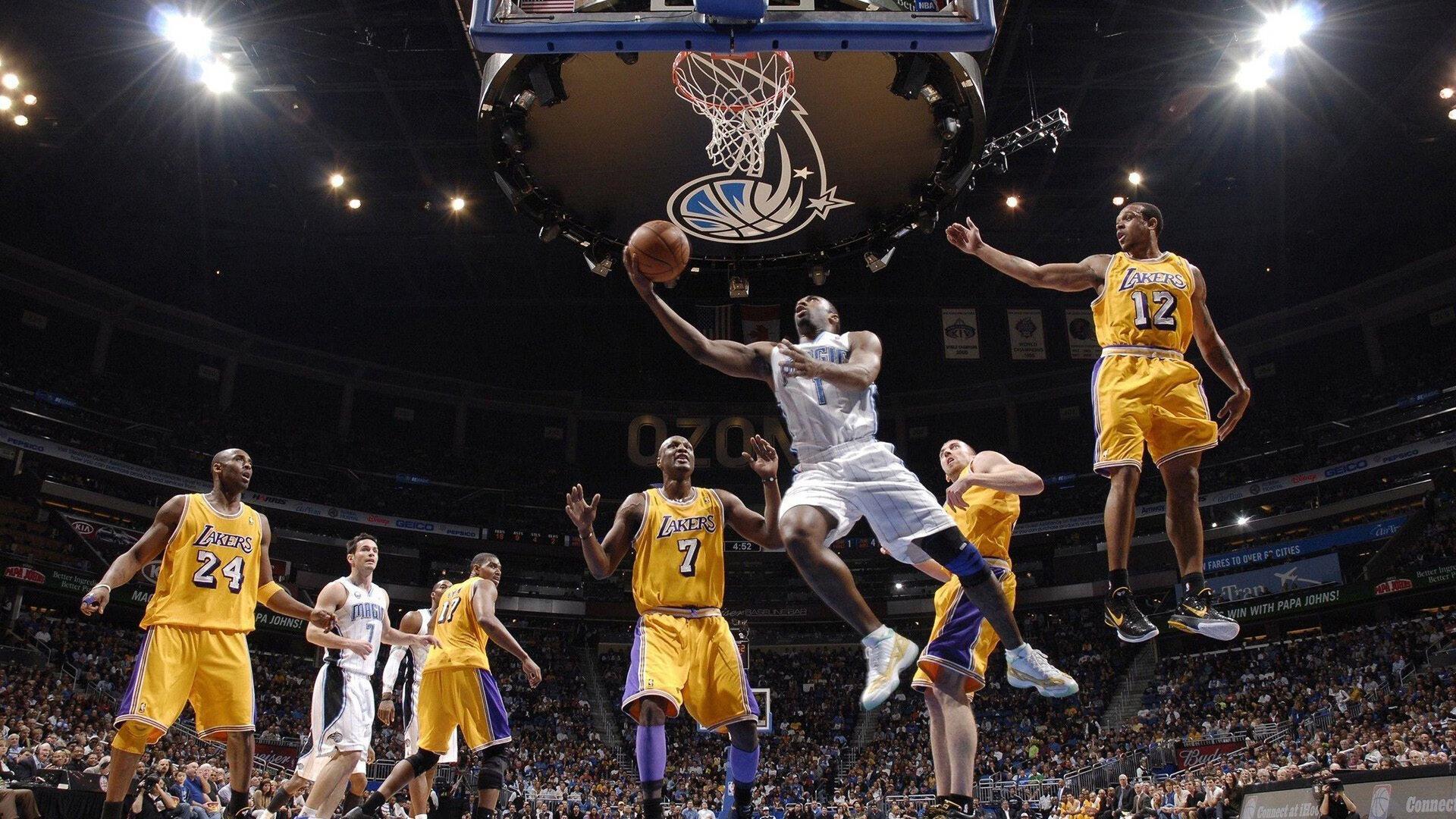 还有油！前NBA球员奥斯曼三分7中4轰全场最高20分，率队逆转胜